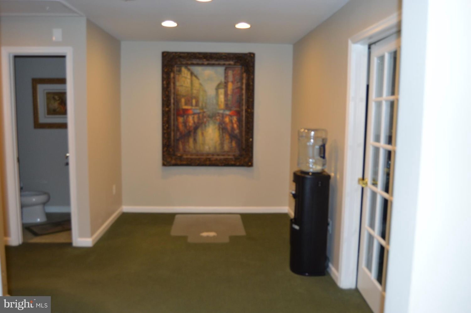 1410 Crain Hwy N, Glen Burnie, MD 21061